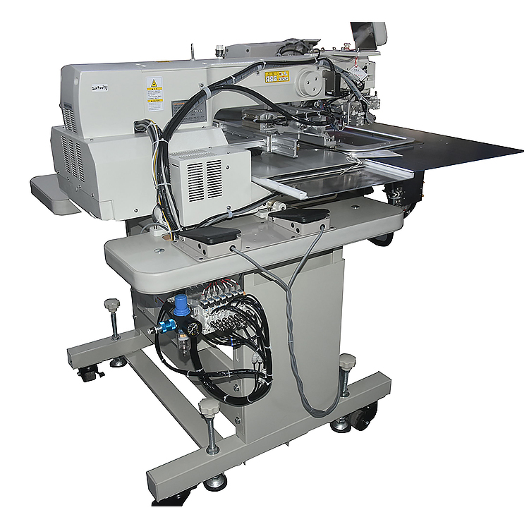 Shoe making machine for automatic sewing shoe vamp