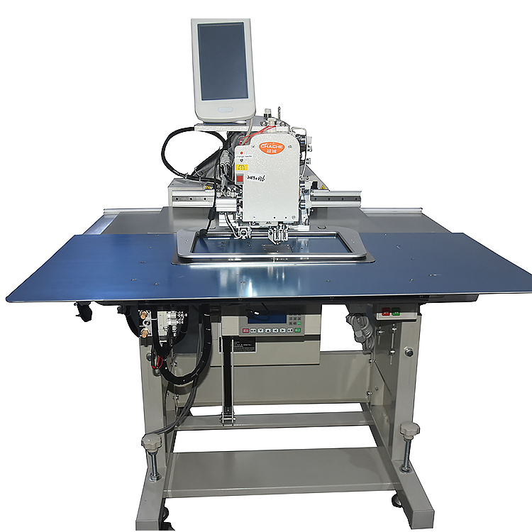 Shoe making machine for automatic sewing shoe vamp
