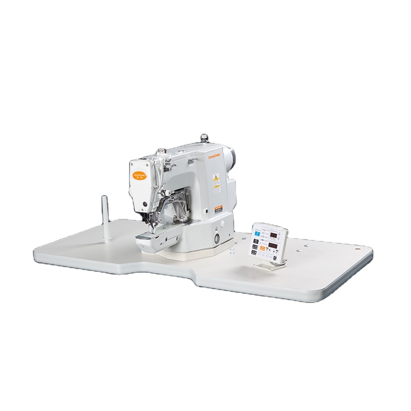 Automatic pattern sewing machine for thick material